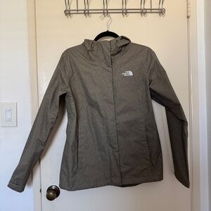 Women’s The North Face Hooded DryVent Typography Rain Jacket Green size M